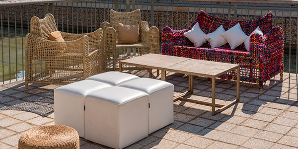 Abanik · Alquiler de Pufs y Banquetas Chillout · Bodas y Caterings · Sant Just Desvern